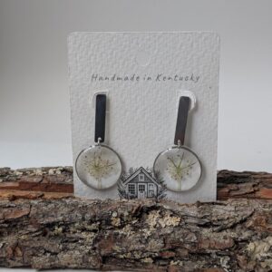 Queen Anne's lace bar earrings