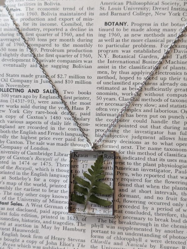 Eastern Hay Scented Fern Necklace