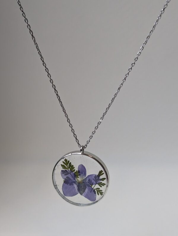 Wild Violet Round Necklace