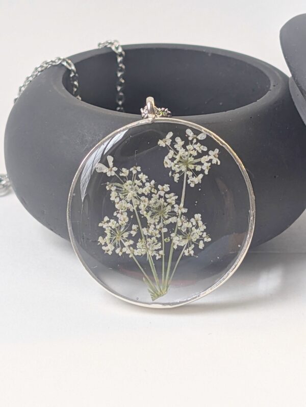 Queen Annes Lace Silver Pendant