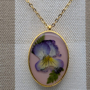 Viola Pendant
