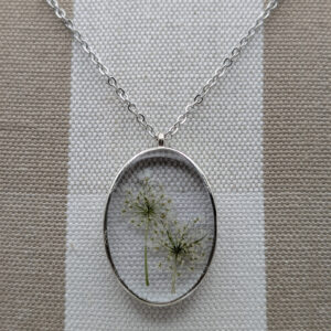 Queen Anne’s Lace Oval Pendant